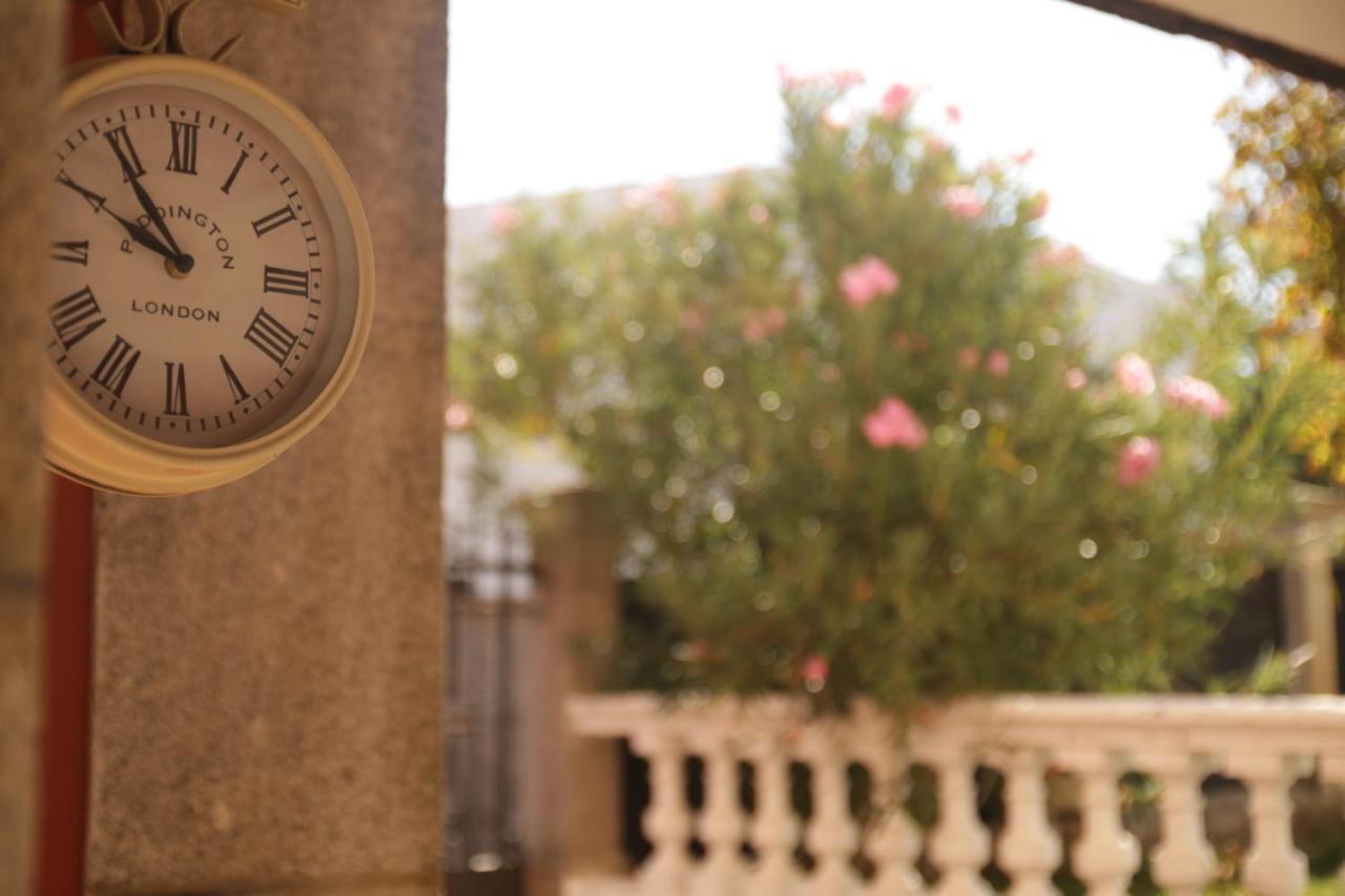 Hotel Villa Maria Fuentes de Béjar Zewnętrze zdjęcie