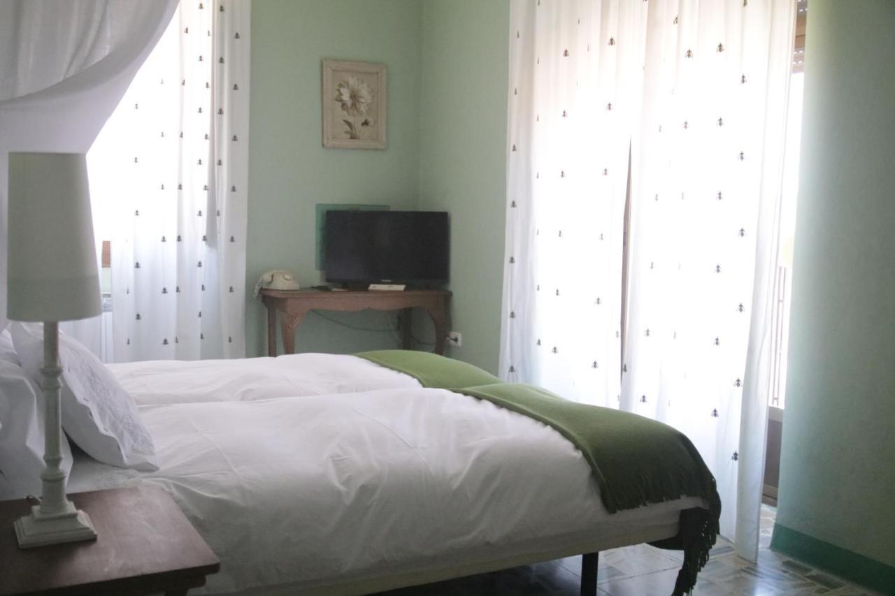 Hotel Villa Maria Fuentes de Béjar Zewnętrze zdjęcie